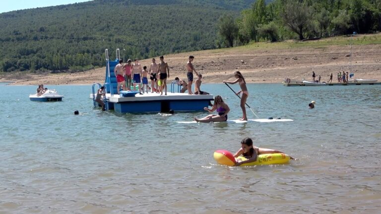 Gu&iacute;a de deportes n&aacute;uticos cerca de Rota